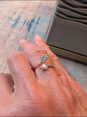 Rose Gold-Tone Cat Ring, Size 6